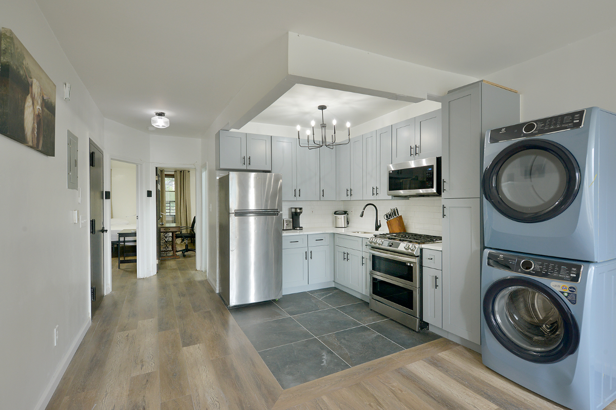 Clean, Quiet Convenience in Bedstuy Brooklyn - Photo 7