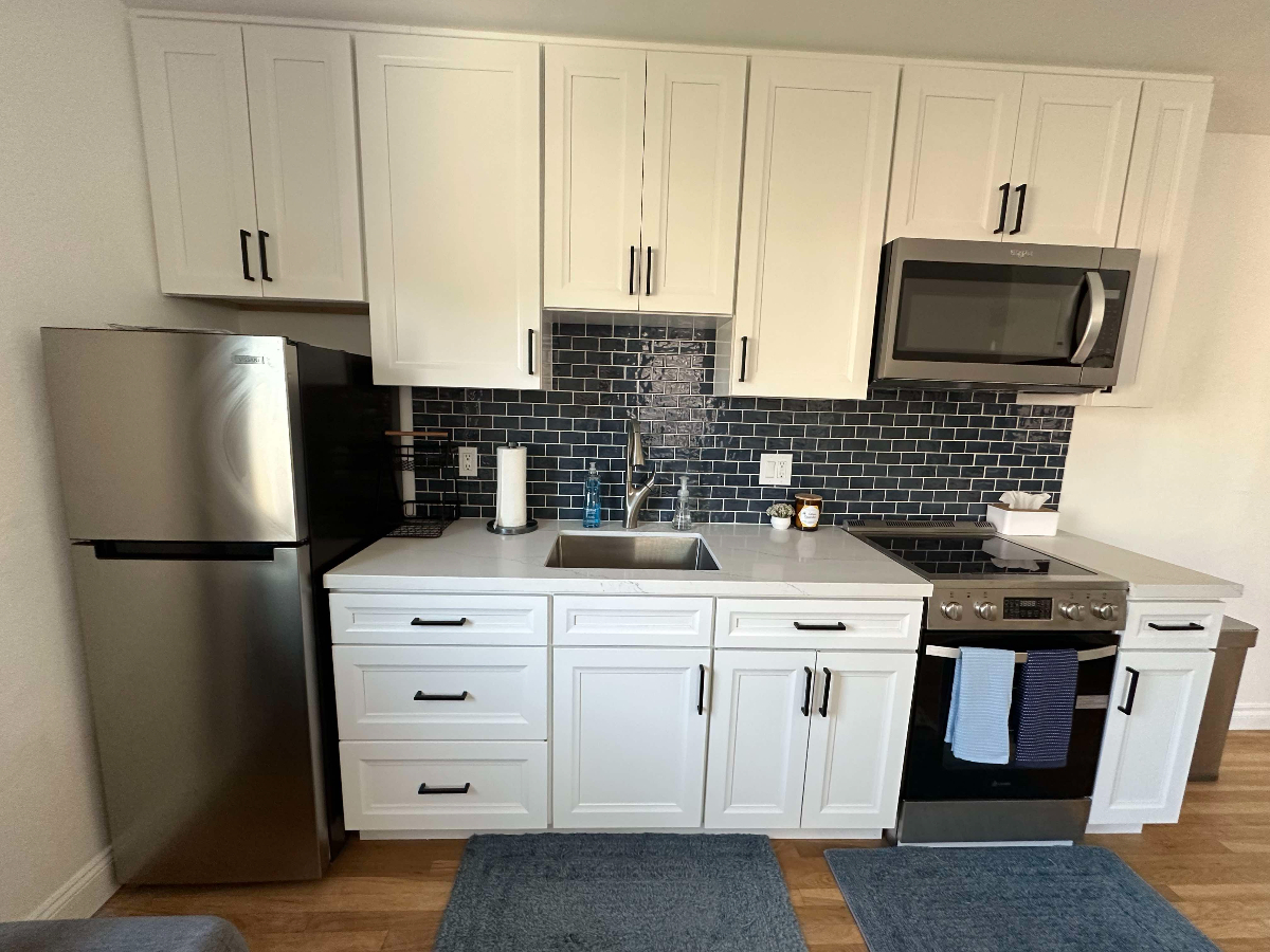 Fully Furnished 1 Bedroom Perfect for Traveling Nurse - Photo 5