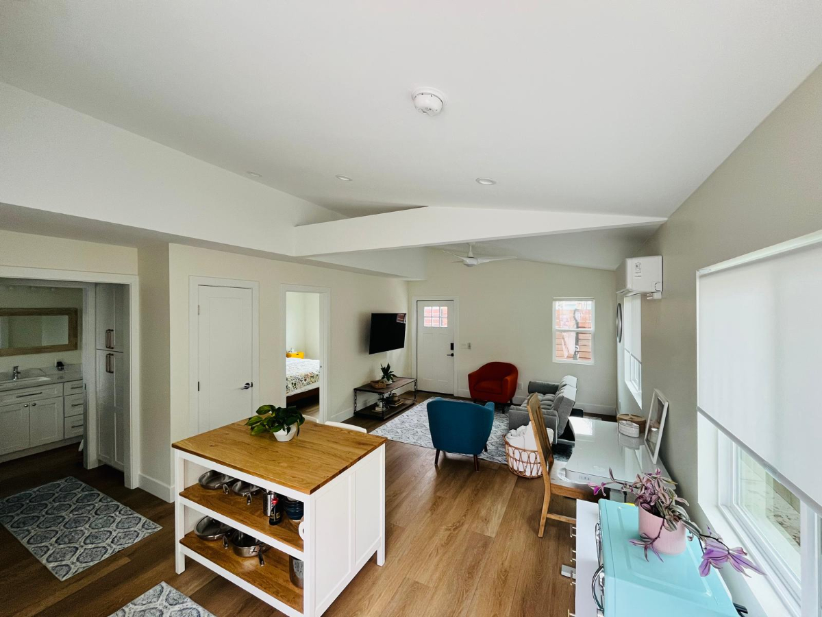 Newly Built 1B/1B Cottage - Photo 4