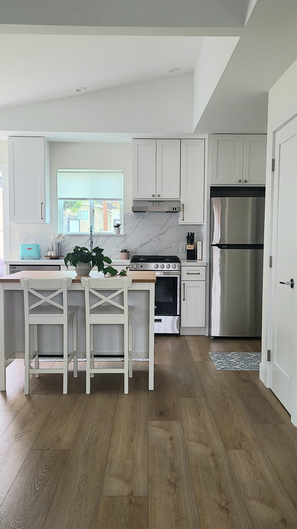 Newly Built 1B/1B Cottage - Photo 3