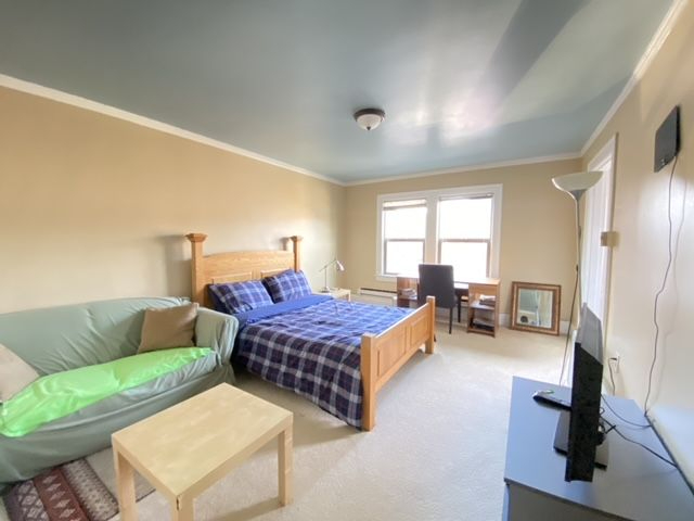 University Regency U315