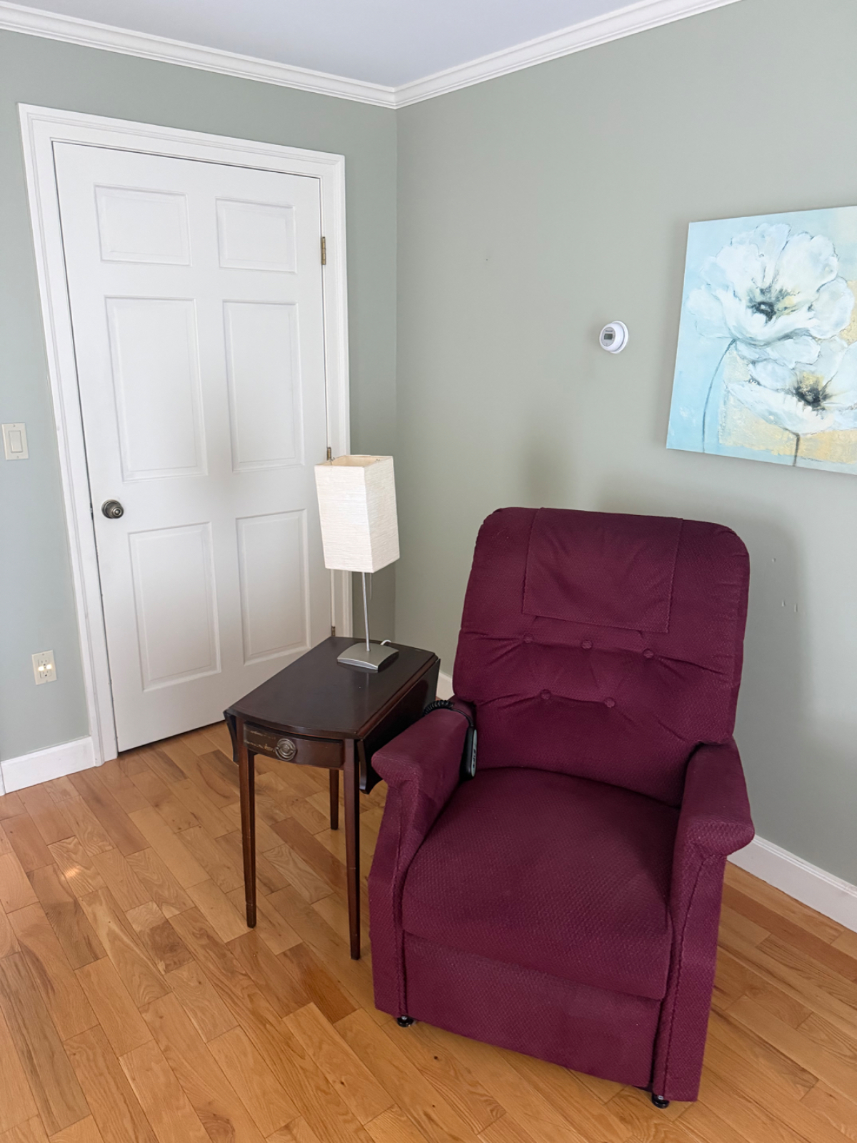 Private Room/bathroom in well maintained home - Photo 5