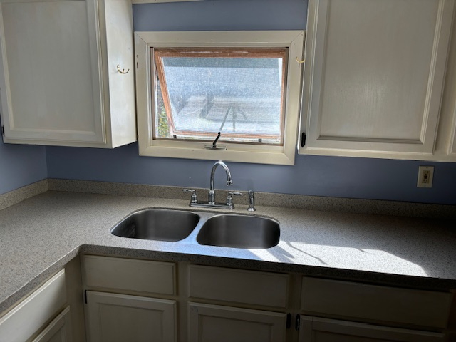 2 Bed 1 Bath Private Cottage - Photo 7