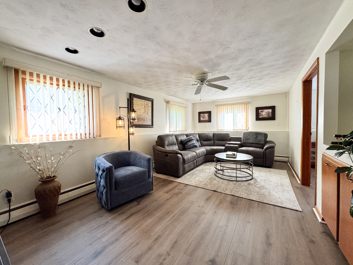 Comfortable Living for Healthcare workers - Photo 8