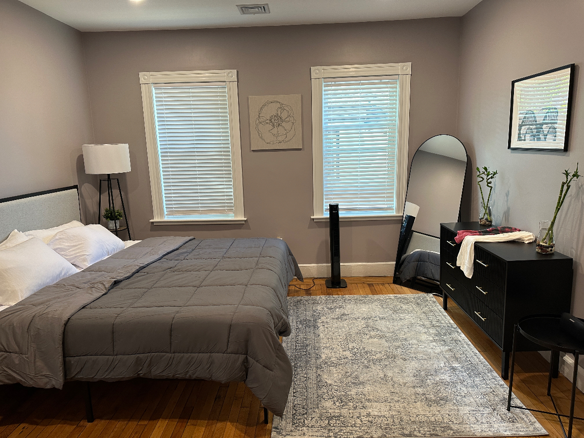 Master Suite- Private Bath & Office - Work & Relax