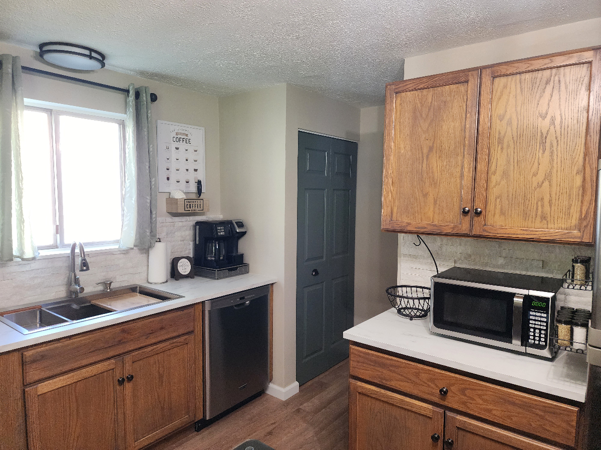 Updated 2/1 Home, Walk to Beach - Photo 5