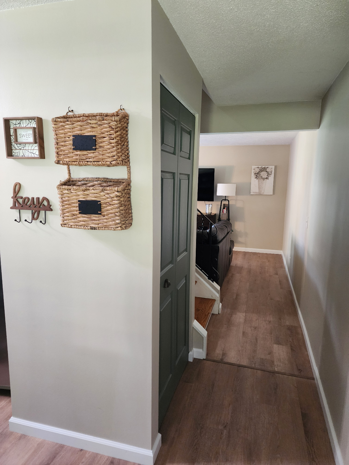 Updated 2/1 Home, Walk to Beach - Photo 6