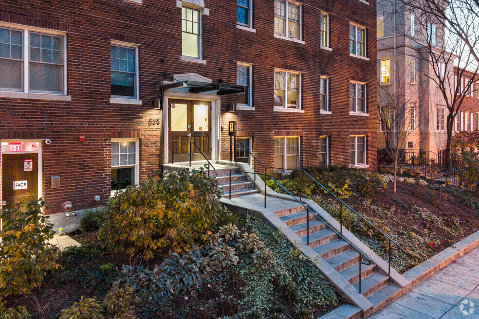 Flats on the Hill - Coliving Apartments - Photo 2