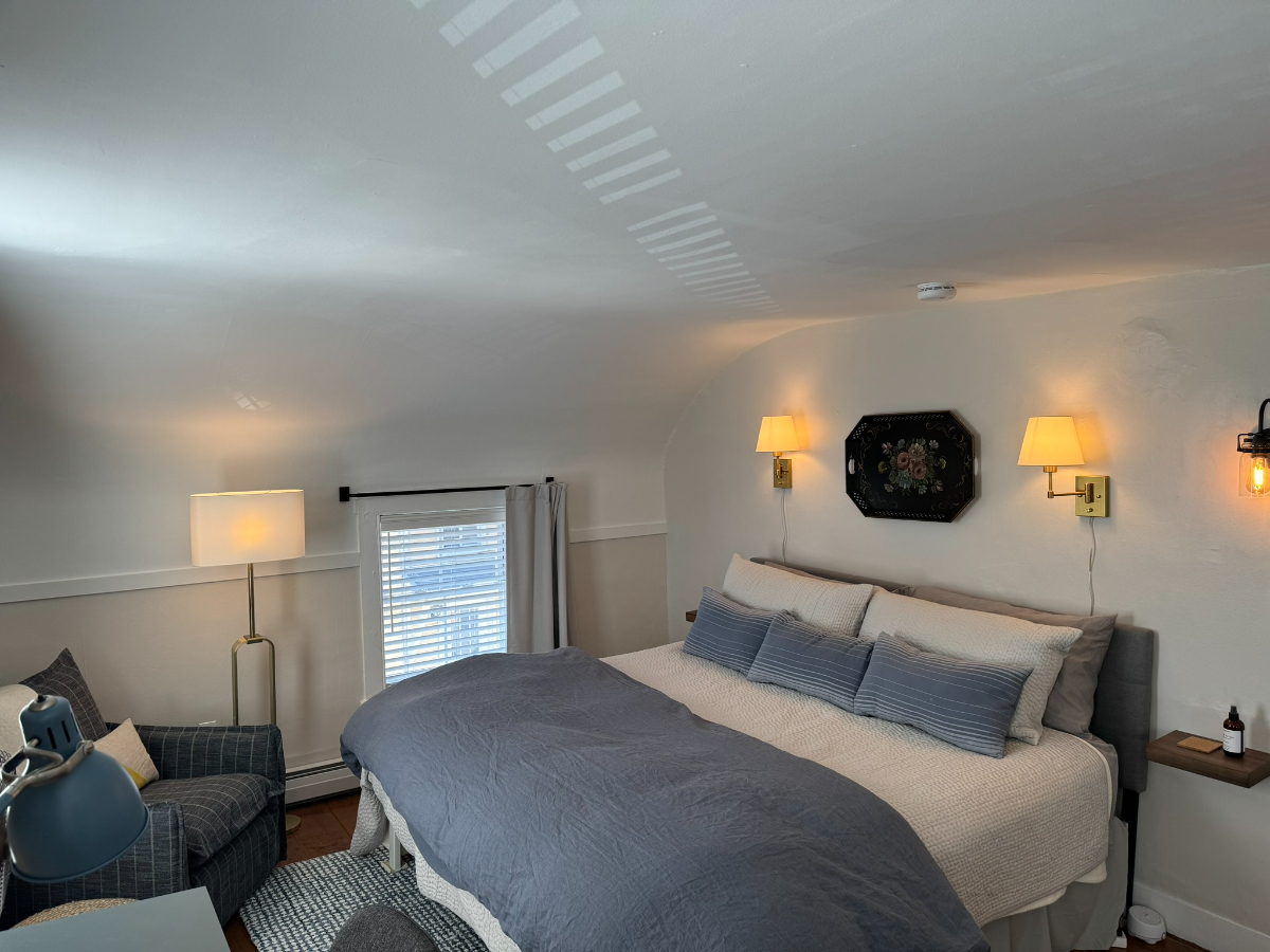 Cozy Apartment near Arts District/Lake/Church Street Marketplace - Photo 3