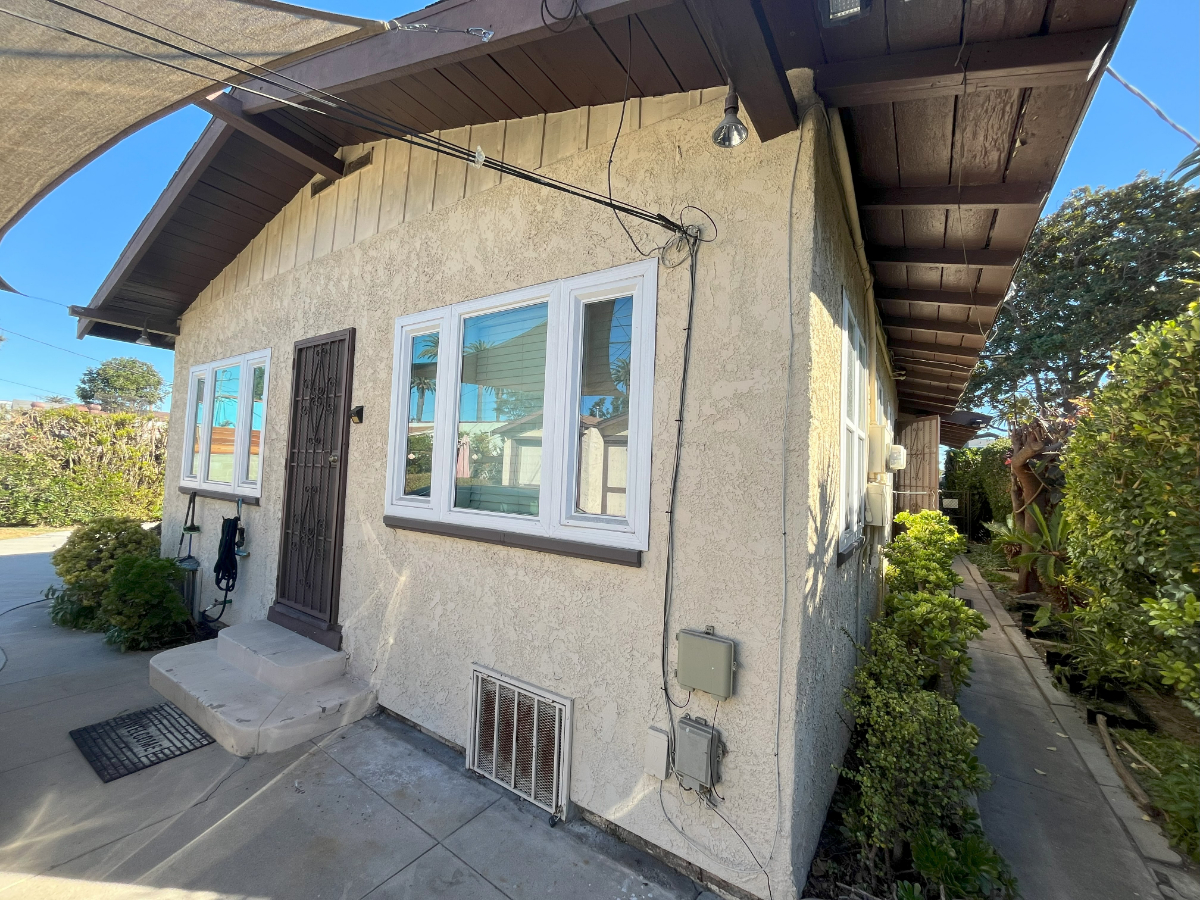 Walkable Quiet One Bedroom House in Mid-City/West Adams near Hospitals, USC, Restaurants and Public Transport - Photo 3