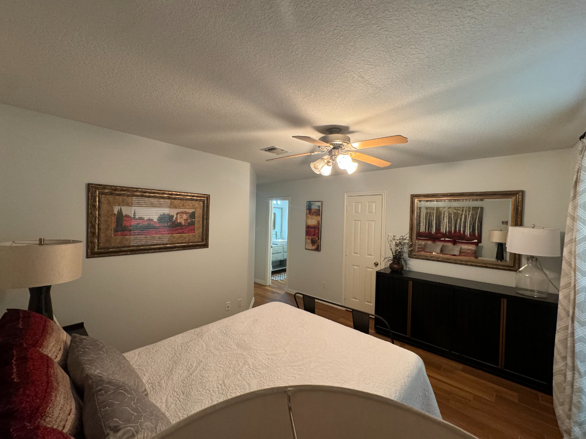 Dickson Delight Cozy 2BR Home with Comfort & Style - Photo 12