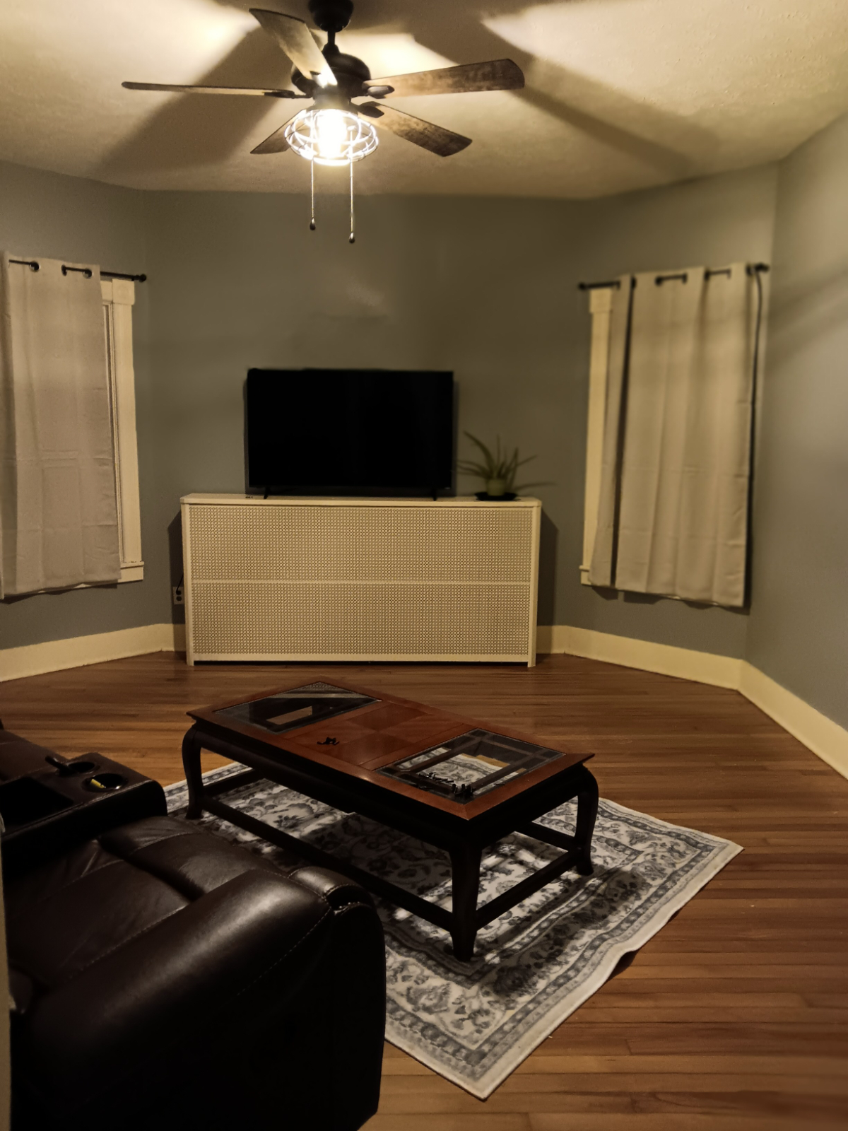 Renovated two bedroom, & Cozy Front Porch - Photo 11