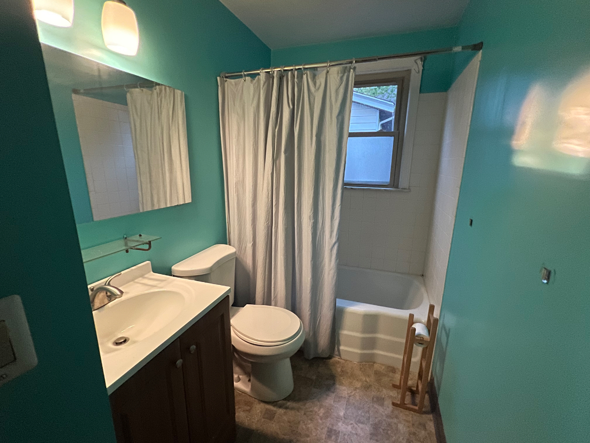 Two Bedroom Cincinnati (St Bernard), Ohio - Photo 2