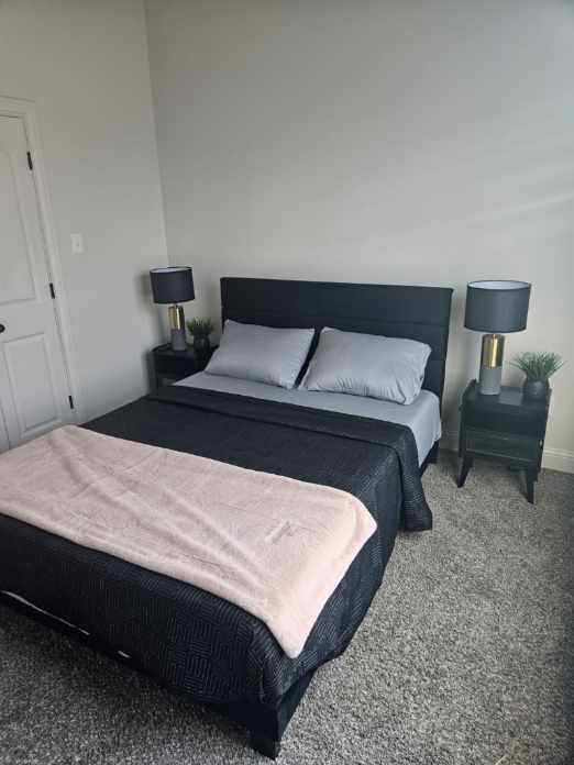 Spacious 3-Bed/2-Bath Furnished Home with Fenced Backyard & Garage in Lubbock - Photo 5
