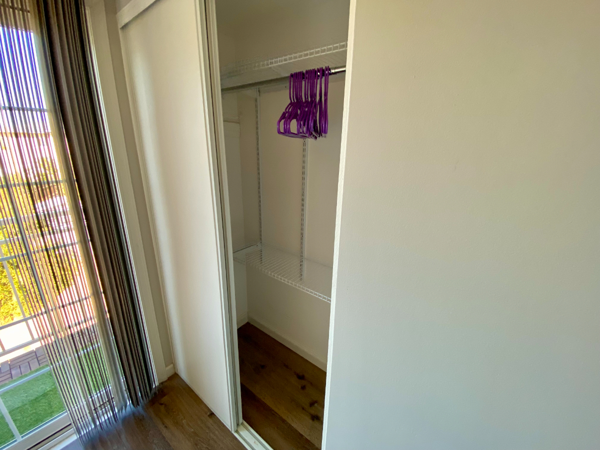Serene Bedroom in a Condo with Modern Luxuries and Prime Location in Gated LA Community - Photo 3