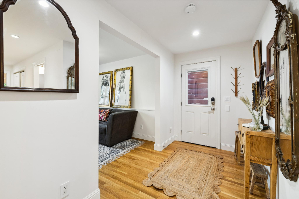 Noe Valley Cozy Flat - Photo 6