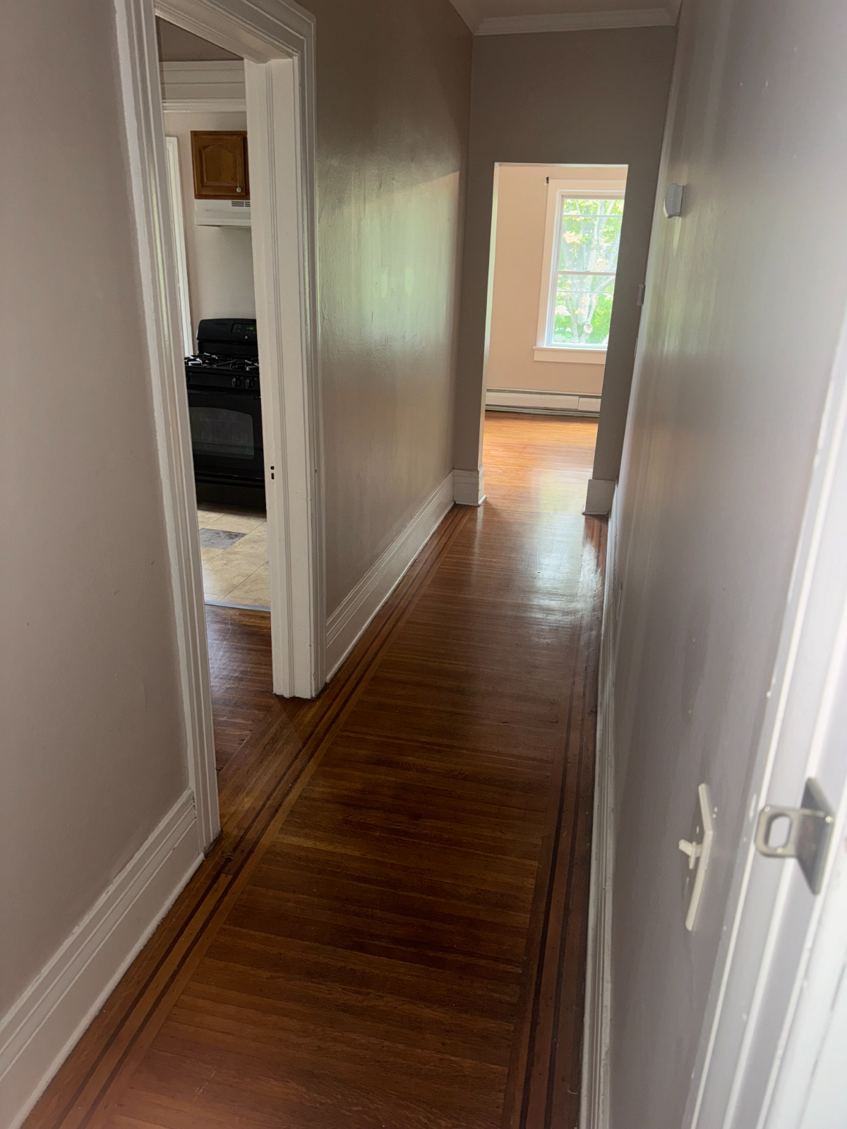 4 1 Bedroom Apartments in Historic District - Photo 2