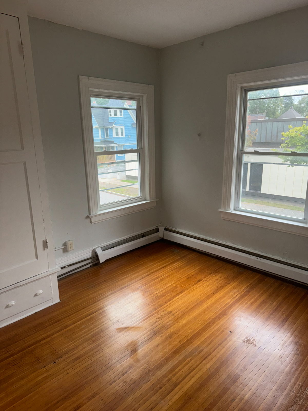 4 1 Bedroom Apartments in Historic District - Photo 5