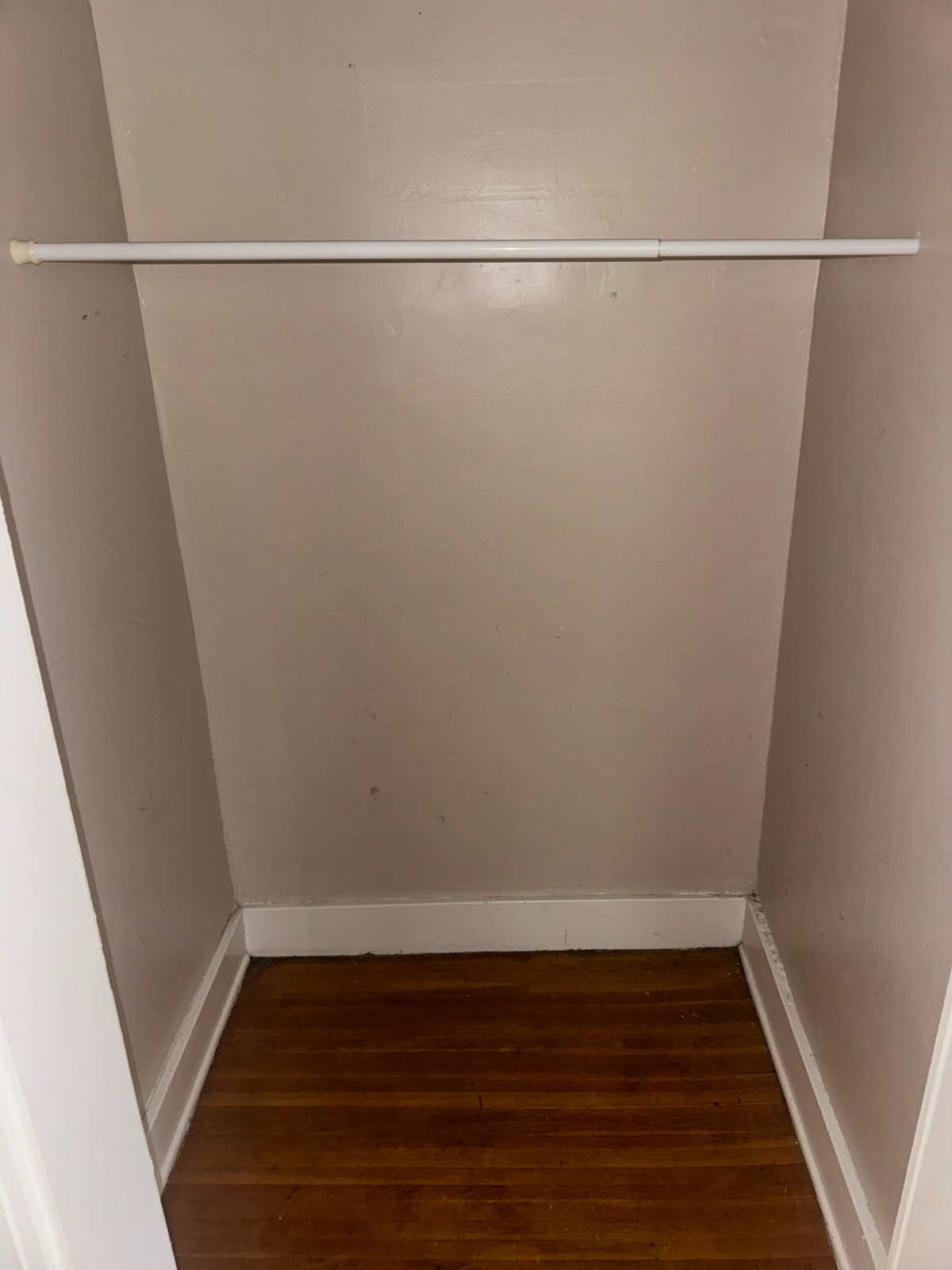 4 1 Bedroom Apartments in Historic District - Photo 8