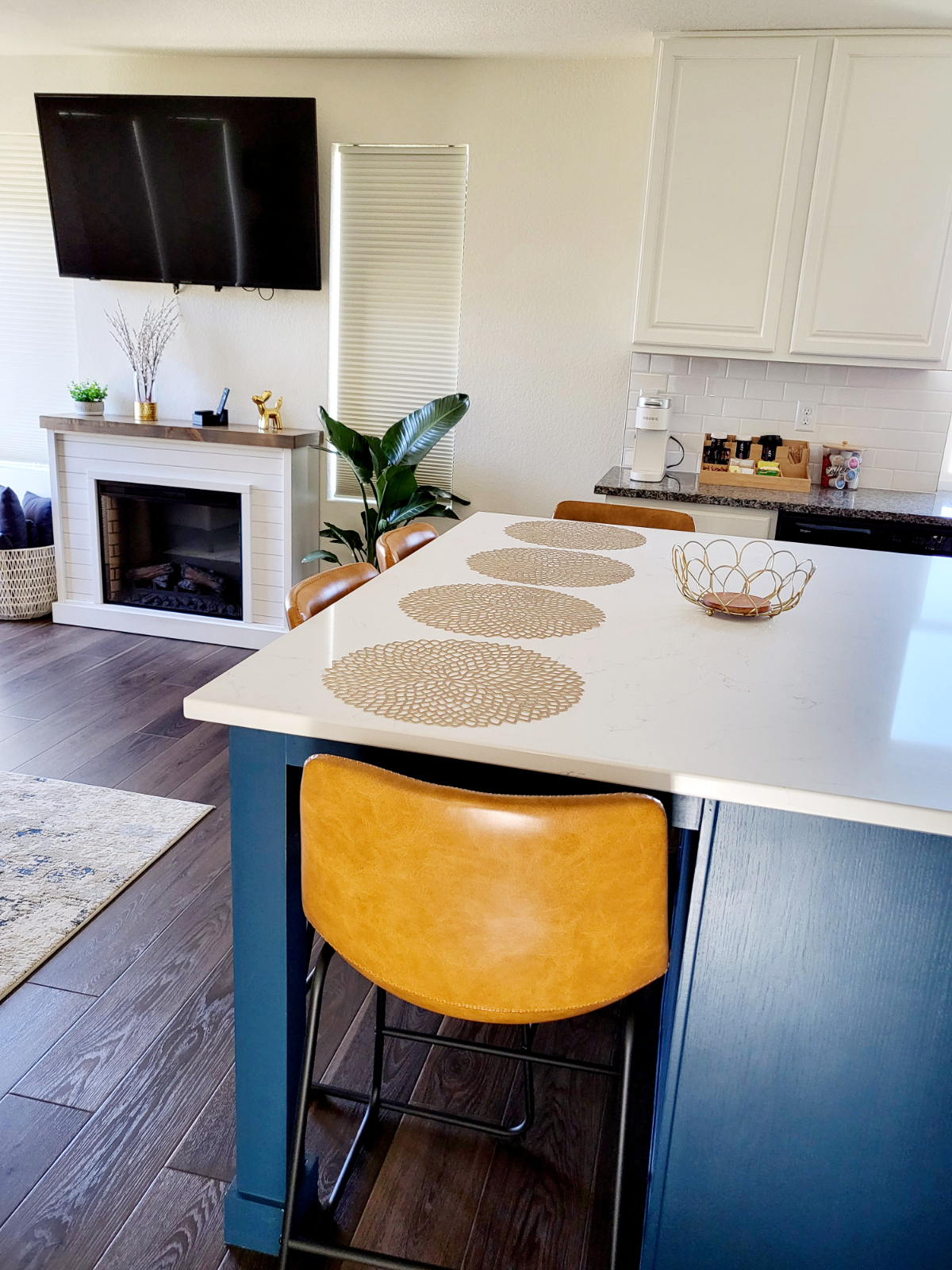Modern 3BR Home - Utilities & WiFi included - Photo 8