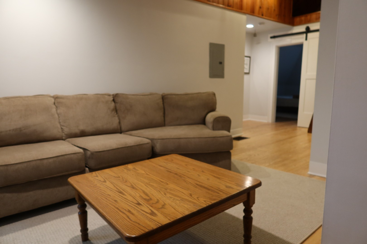 Cozy and Private One Bedroom Apartment Near... - Photo 7