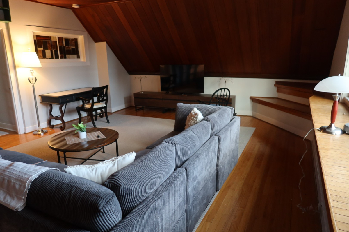 Cozy and Private One Bedroom Apartment Near... - Photo 8
