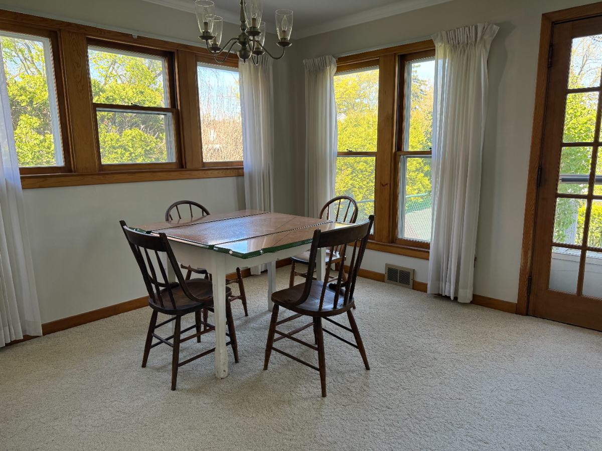 Charming Three Bed Ranch in Lewiston - Photo 7