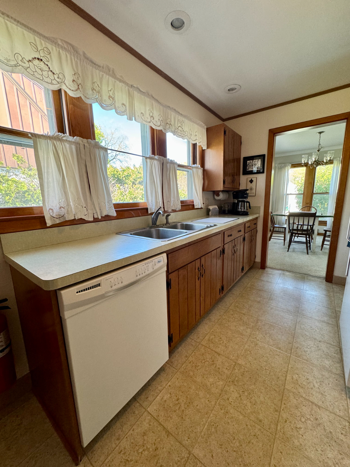 Charming Three Bed Ranch in Lewiston - Photo 11
