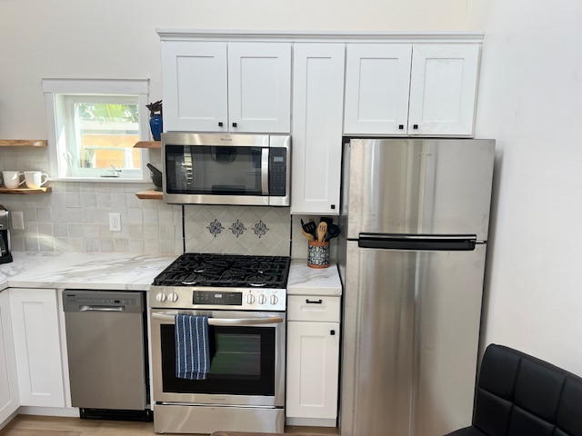 Beach house-1 bedroom 1 bath - Photo 6