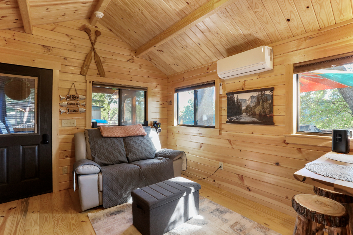 Waterfront Cabin on the Potomac River - Photo 12
