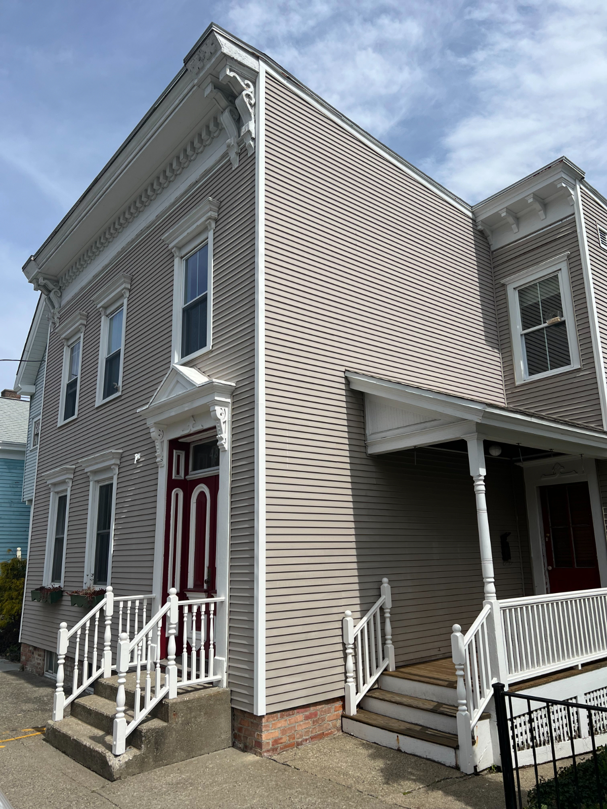 Fantastic apartment in Hudson.  One block away from Warren St, great location. - Photo 7