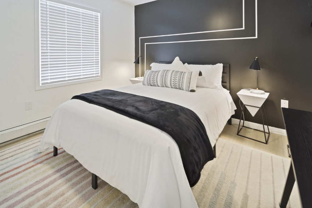Designer Home by Ithaca College - Photo 2