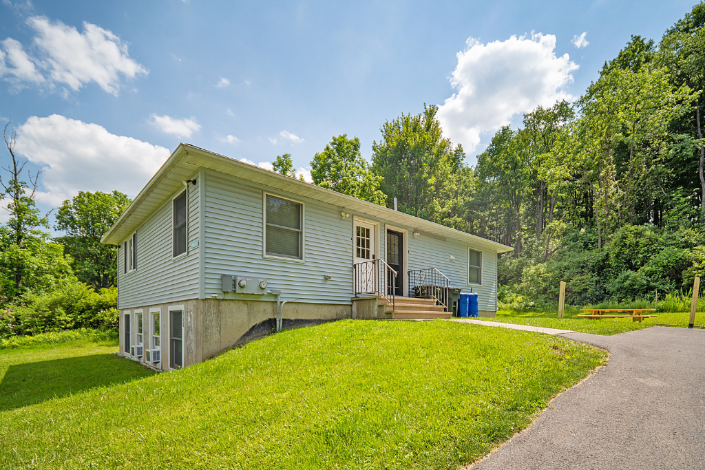 Designer Home by Ithaca College - Photo 12