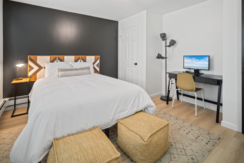 Designer Home by Ithaca College - Photo 2