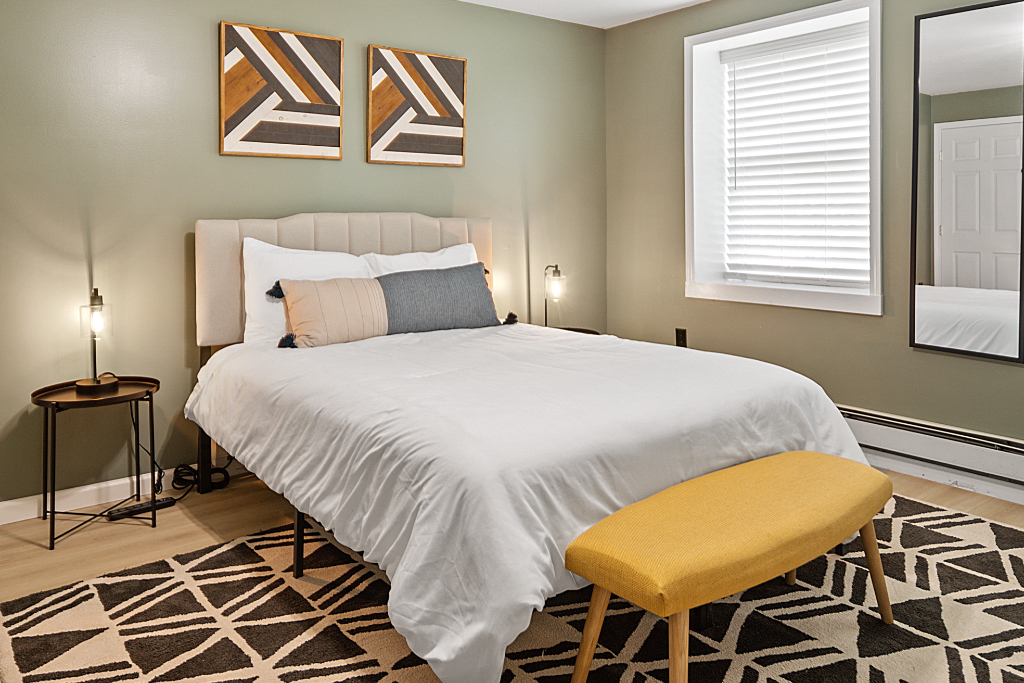 Designer Home by Ithaca College - Photo 3