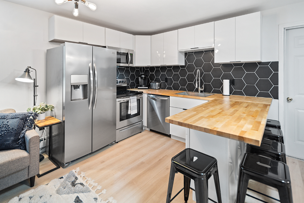Designer Home by Ithaca College - Photo 5