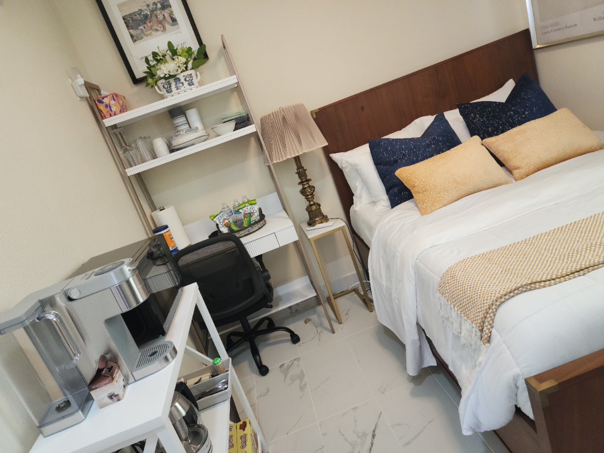 Inviting Fully Furnished Studio. 1000 , 1200,1600,