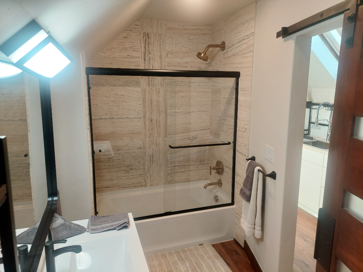 Private Unit in Mountain Pines - Photo 4