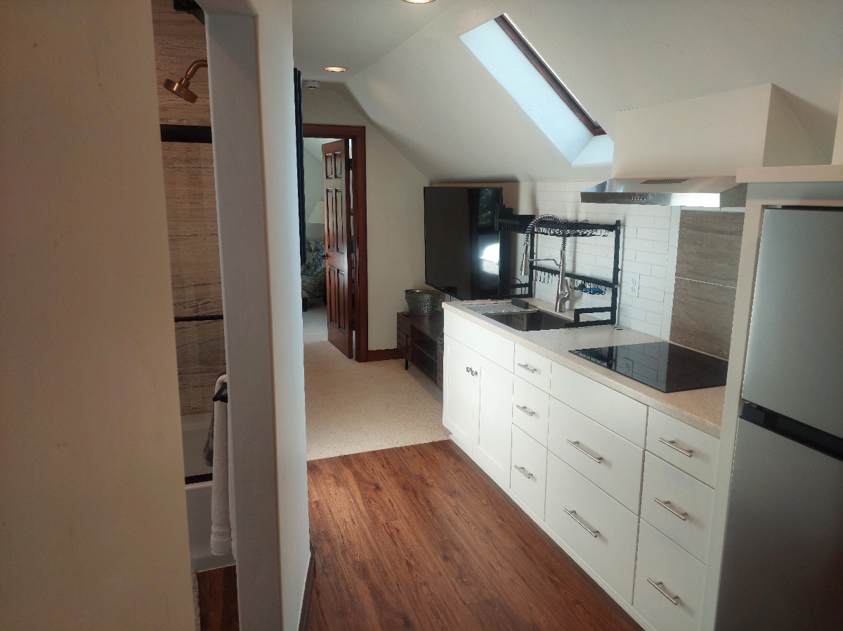 Private Unit in Mountain Pines - Photo 1