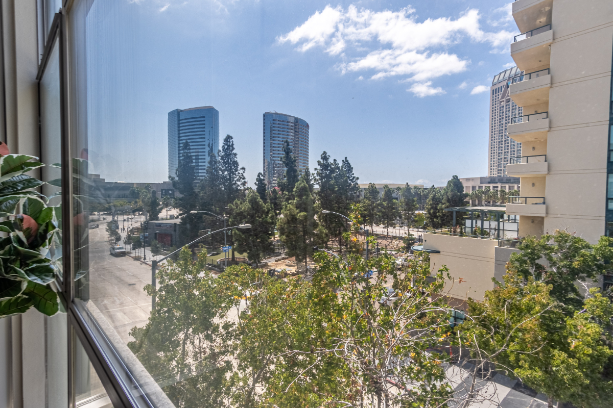Upscale Oasis - WALK to Petco Park, Convention Center, Gaslamp - Photo 5