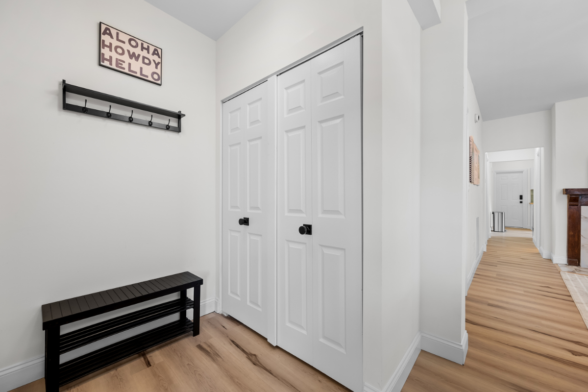 Brand New Modern 3 Bedroom Near Mercy Hospital - Photo 5