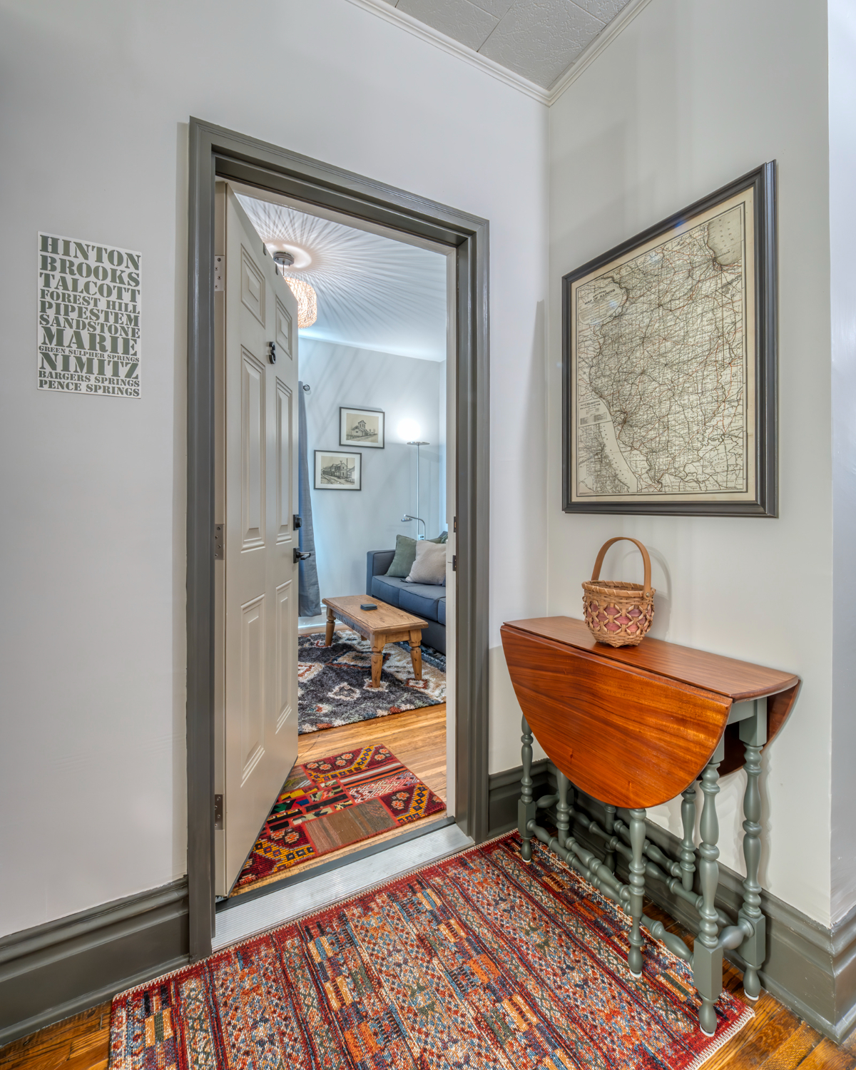 Two Twelve Temple Apartment 3 - Photo 1