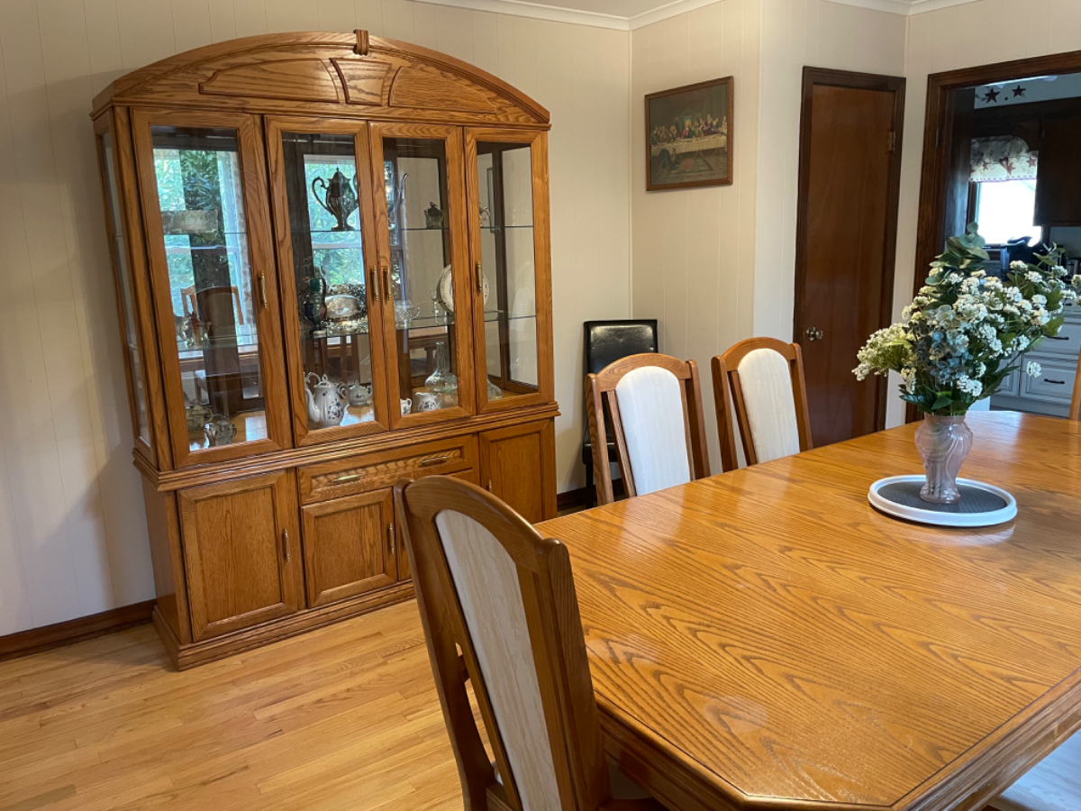 Cozy home in residential area - Photo 11