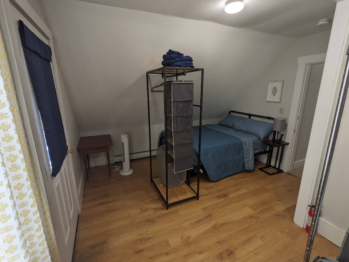 3 Bedroom Apartment w/ laundry - HEAT, UTILITIES, INTERNET included - WRJ, VT - Photo 1