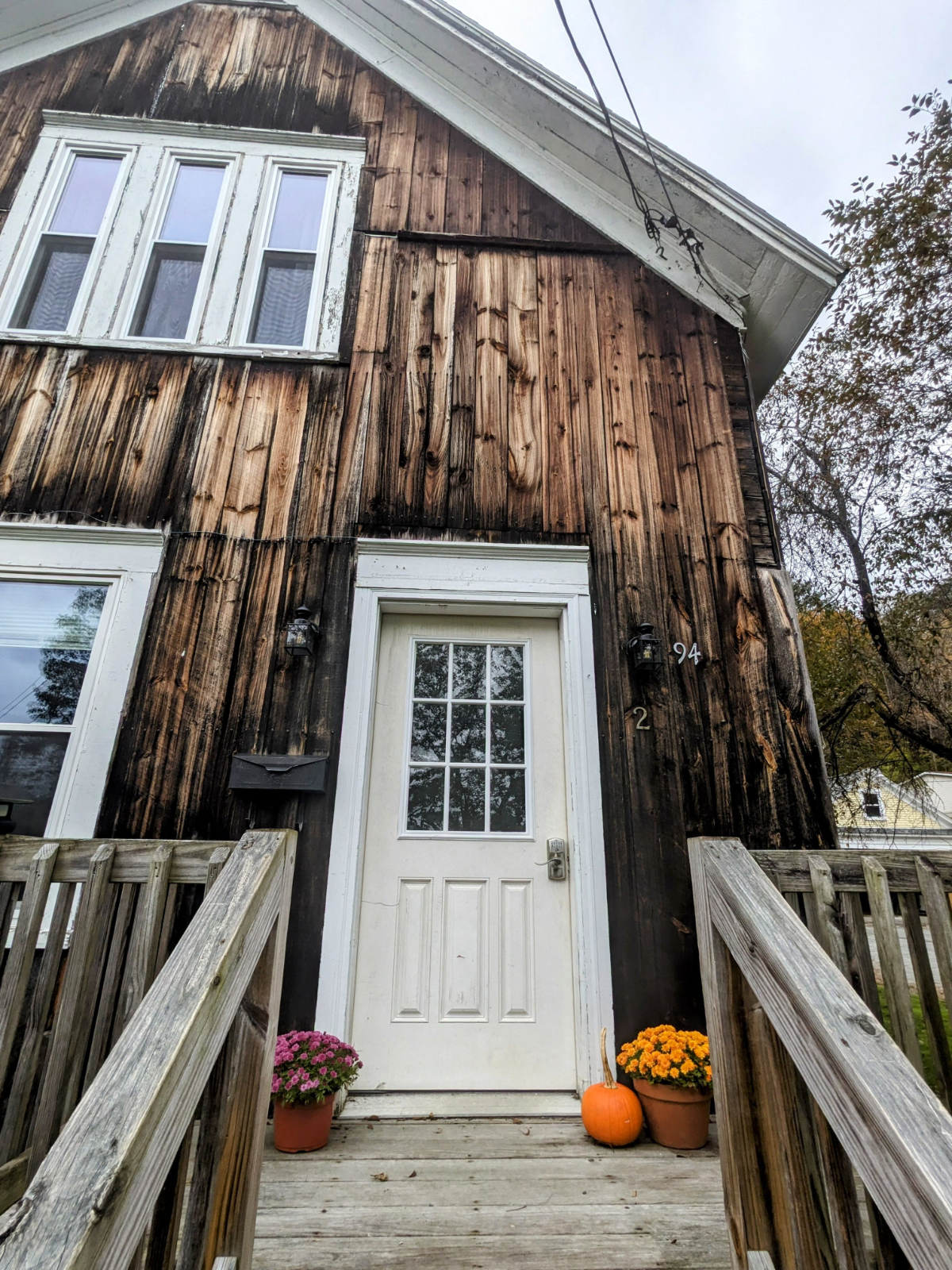 3 Bedroom Apartment w/ laundry - HEAT, UTILITIES, INTERNET included - WRJ, VT - Photo 12