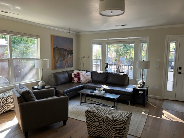 Sweet, Westside House - Photo 2