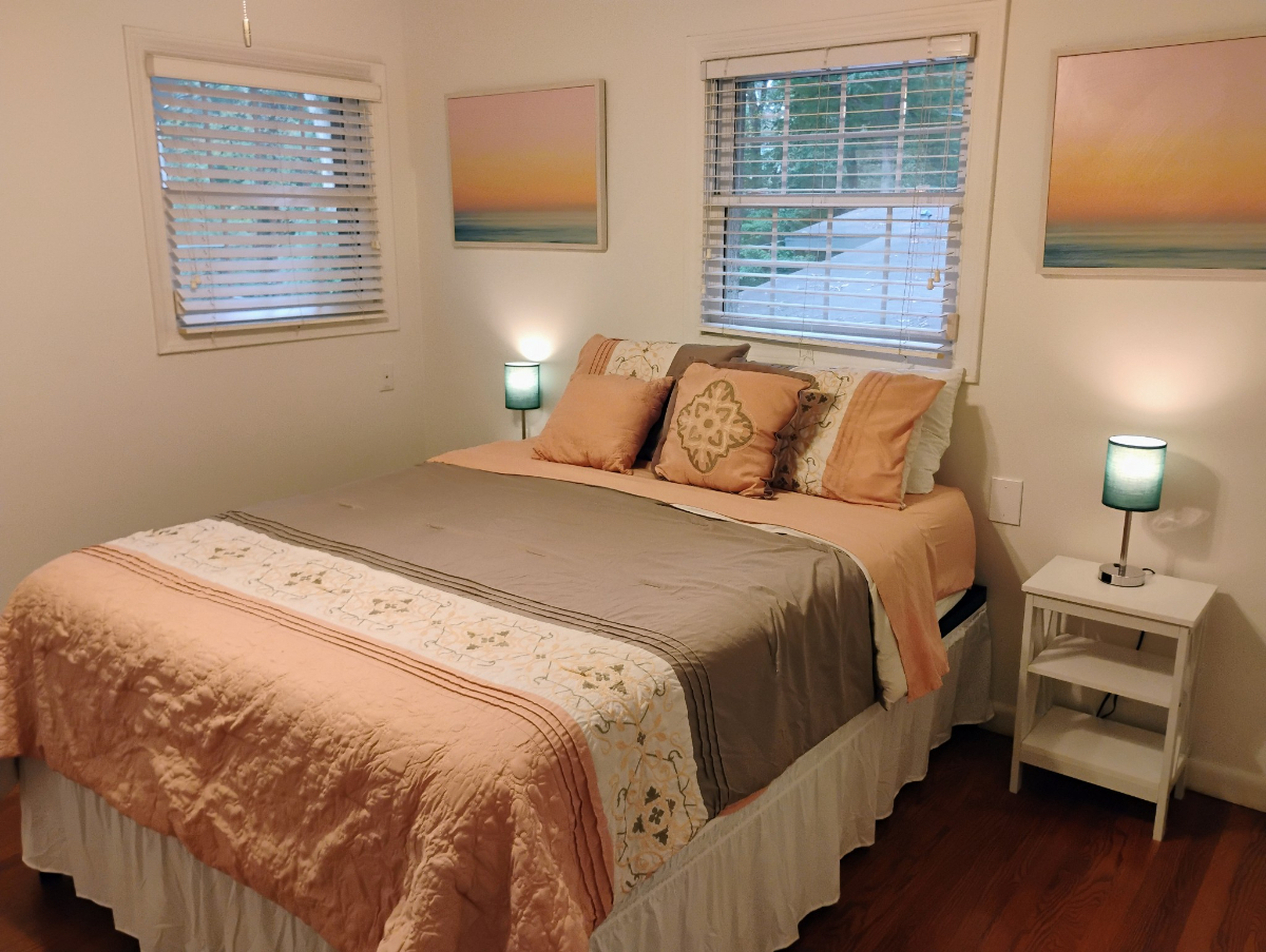 Emory University Neighborhood standard room 112