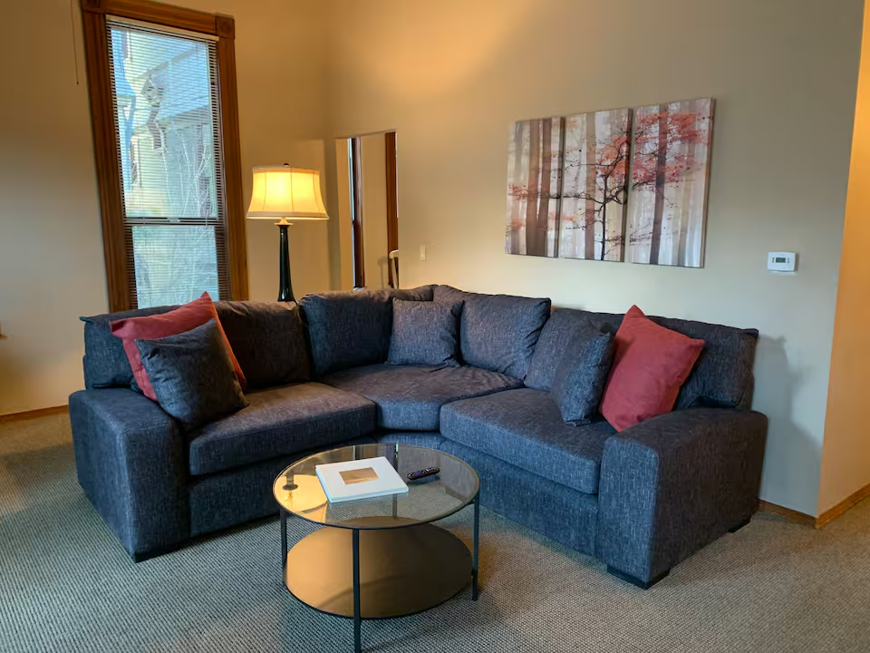 Modern Living Meets Comfort - Stylish Apartment with Open-Plan Design and Private Patio 1 Bed