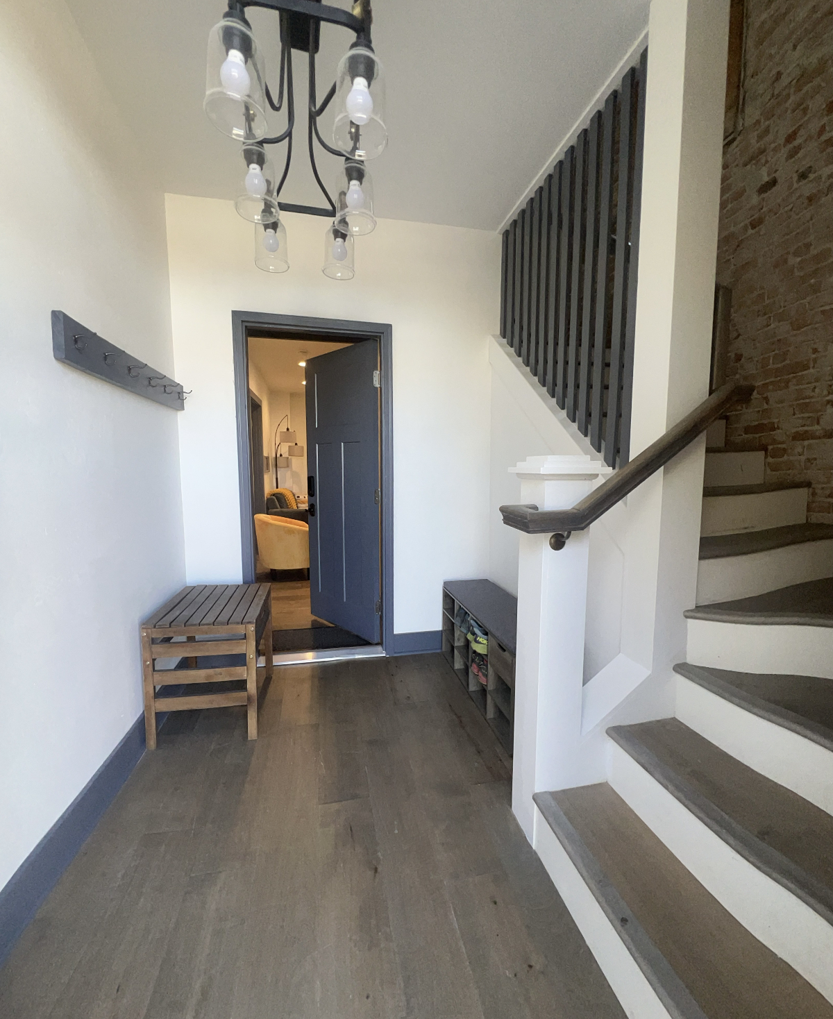 Historic Downtown Lander Home - Photo 8