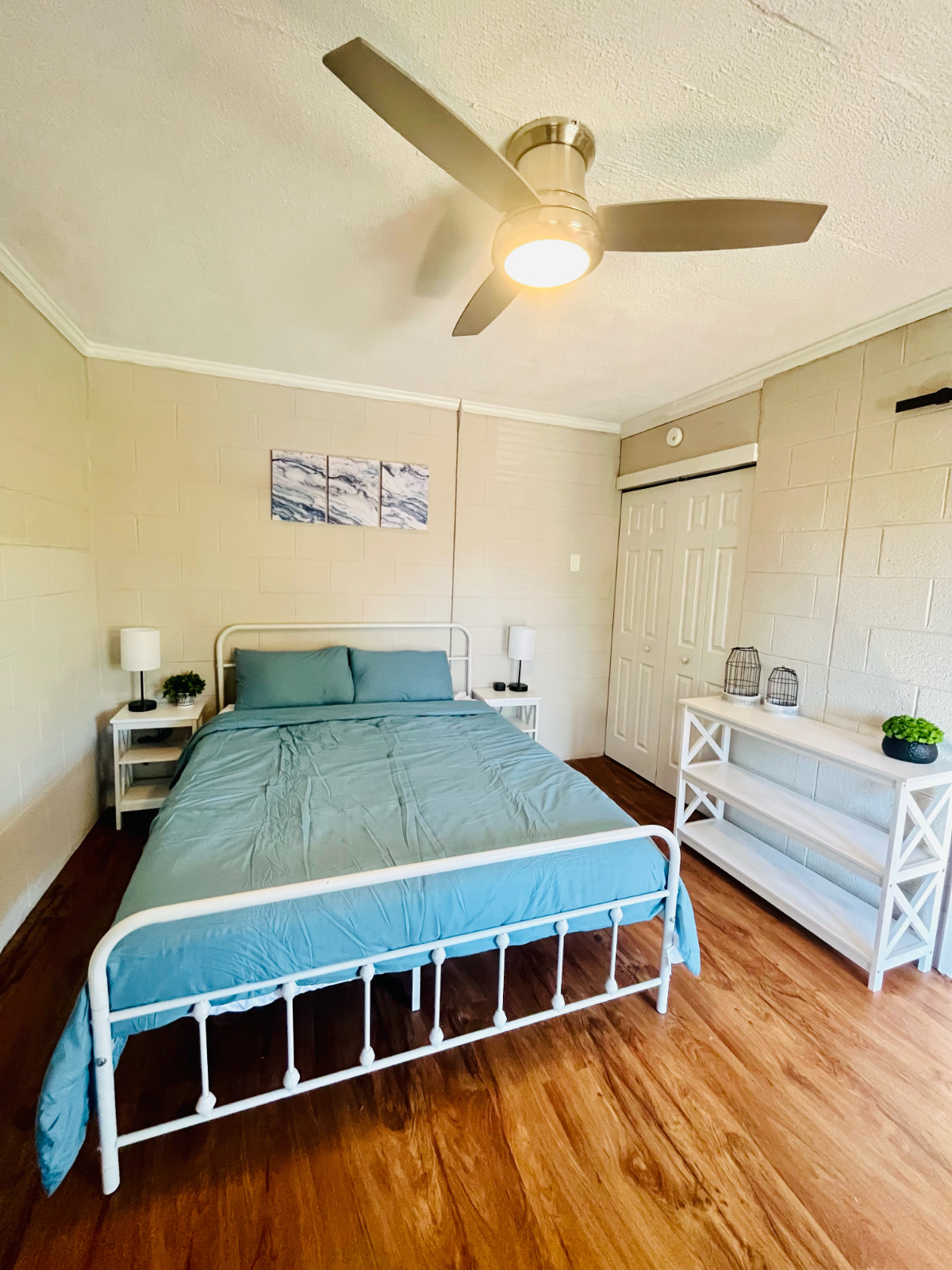 Downtown Living at it's Best - 1 Bed 1 Bath Apartment - Photo 9